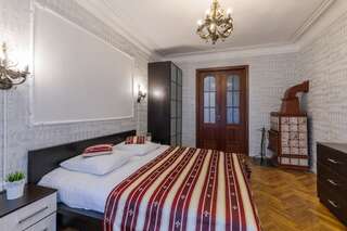 Апарт-отель Royal Capital Apartments Санкт-Петербург Апартаменты с 3 спальнями-3